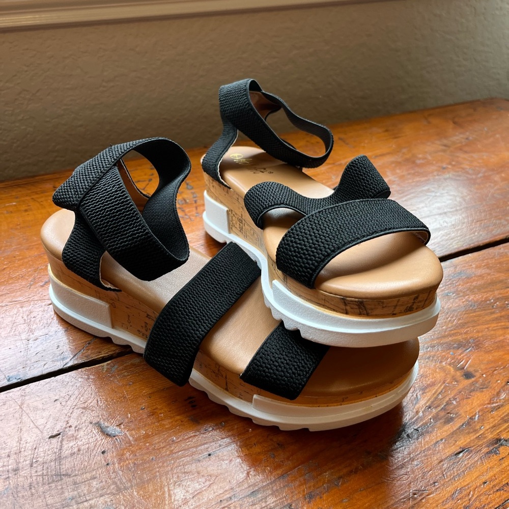 Brand new Black and Tan sandals platform